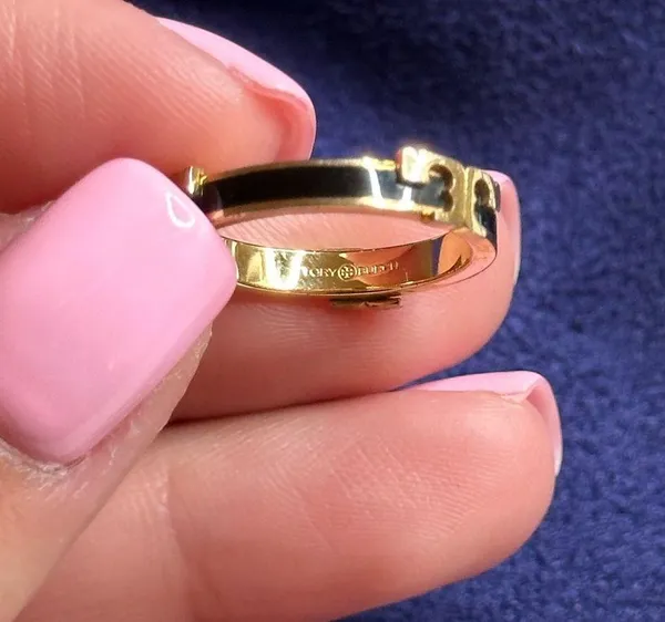 Tory Burch Serif T Black Enamel Stackable Ring size 6 - Image 2