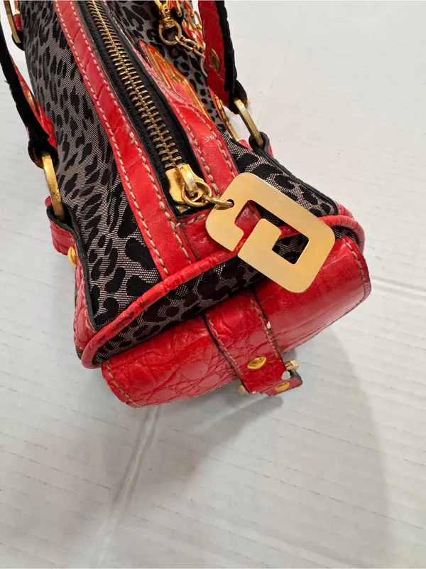 Vintage Guess Y2K Grey Animal Print Red Faux Leather Accent Barrel Shoulder Bag - Image 11
