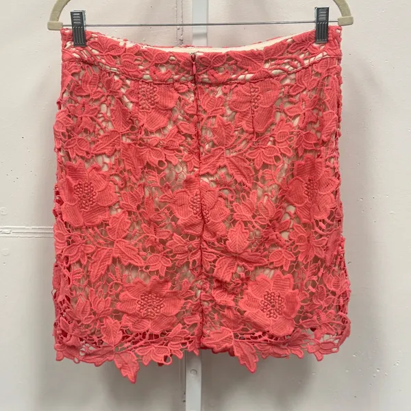LOFT Coral Pink Floral Guipure Lace Mini Skirt‎ Size 10 Scalloped Hem Overlay - Image 2