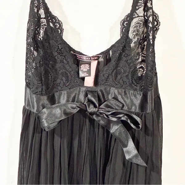 Victoria’s Secret Very Sexy Black Pleated‎ Lace Babydoll Ribbon Front Size Large - Image 2