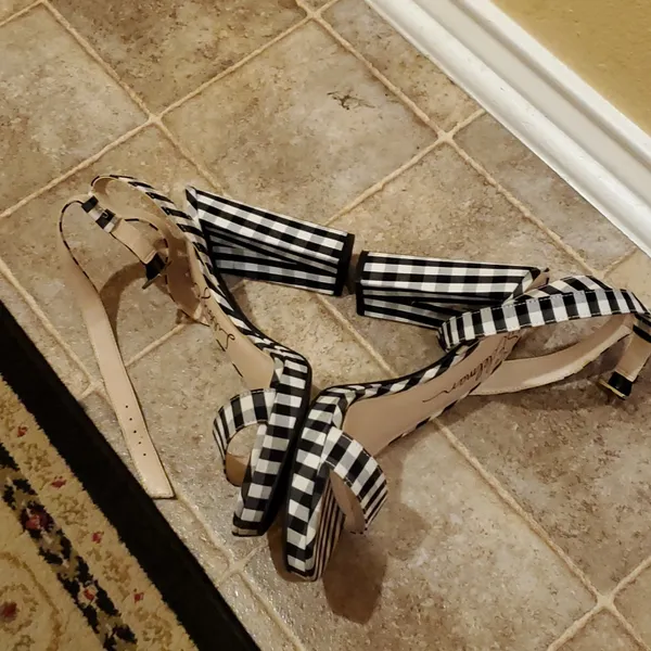 Libby Edelman plaid heel pumps - Image 3