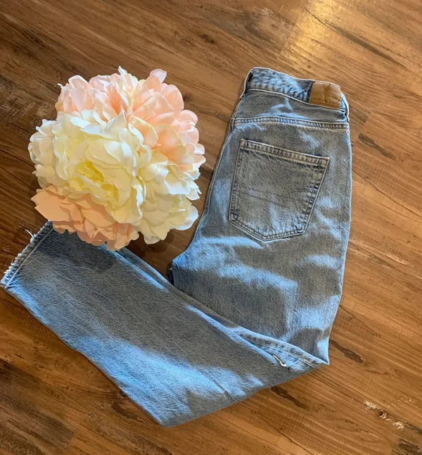 American Eagle jeans - Image 3