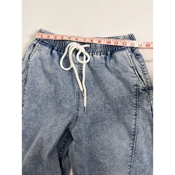 RISEN Light Wash Denim Slouchy Cropped Barrel Wide Leg Jeans Size Small - Image 6