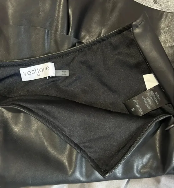 Vestique Leather Skort - Image 4
