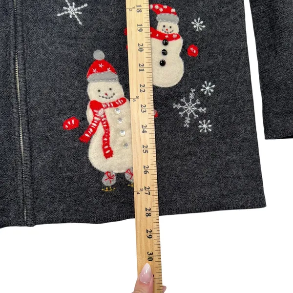 Studio Works Women's Gray 100% Wool Snowman X-Mas Embroidered Zip Up ‎ sweater L - Image 6