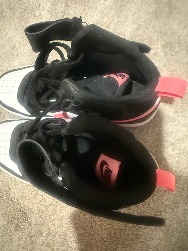 Nike Shoes Women’s - Image 5