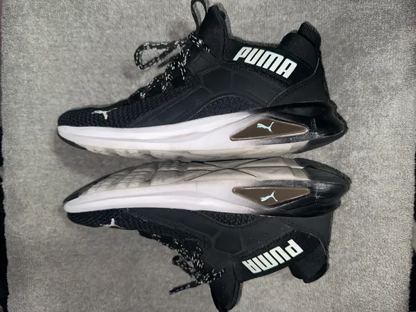 Women’s Puma Sneakers - Image 6