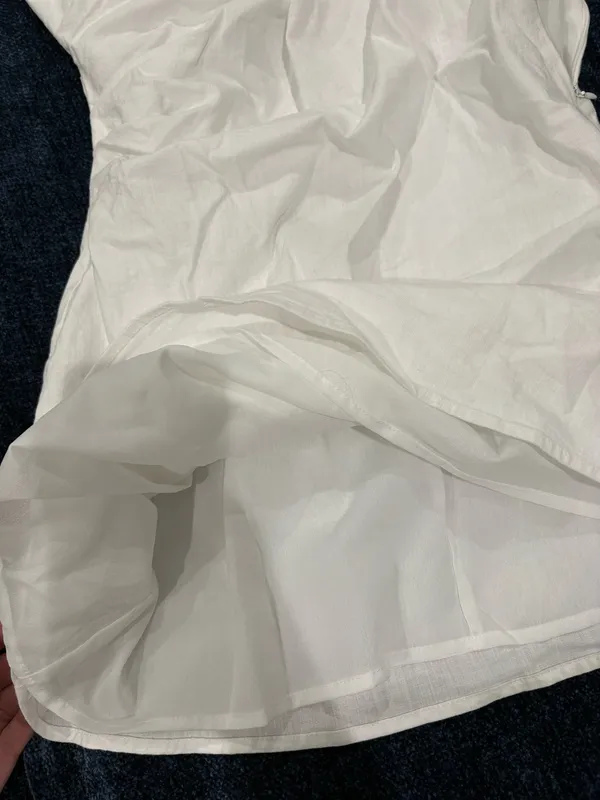 Boutique White linen mini dress - Image 4