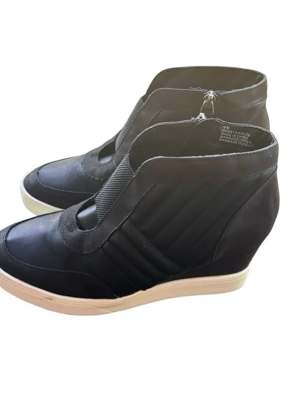 MIA Kaleb Quilted Ankle Wedge Sneakers Zip Black 9M Casual - Image 3