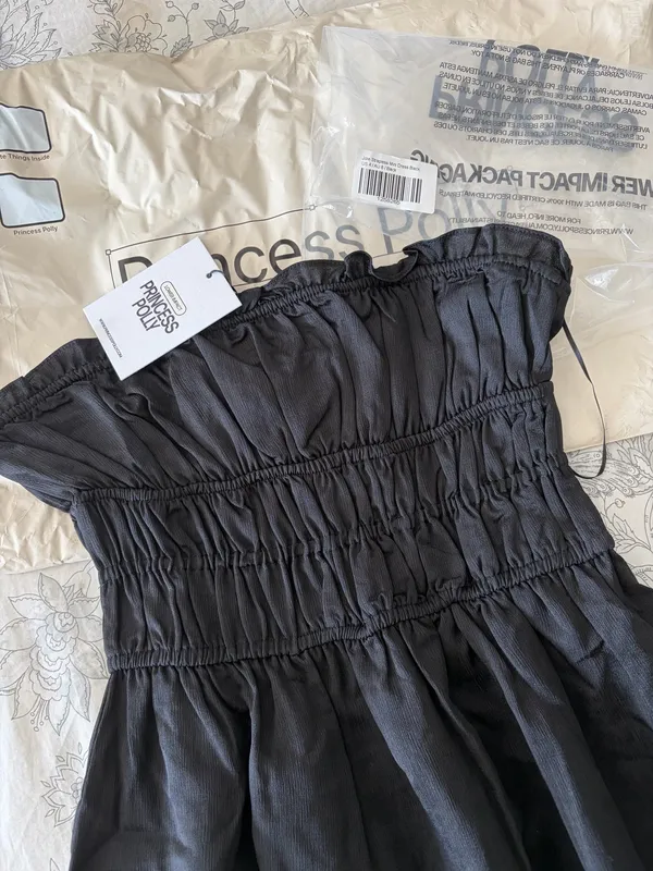 Princess Polly Black Dress. Size 4 - Image 5
