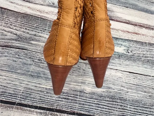 FRYE Woven Tan Leather Heeled Ankle Booties with Side Zip NWOB - Image 6