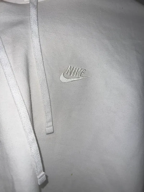 Nike White Hoodie - Image 3