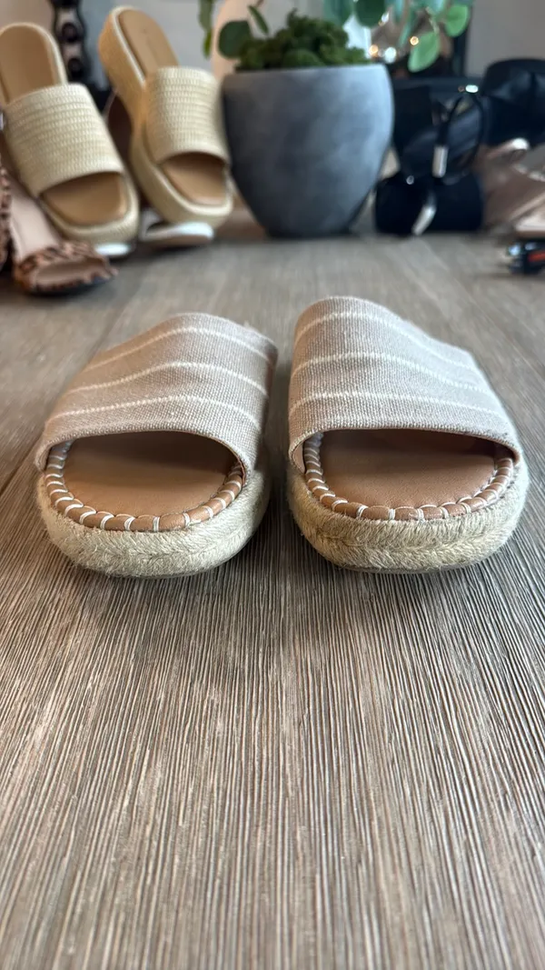 Target Sandals - Image 4