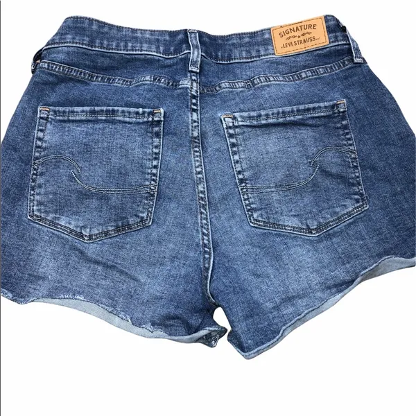 SIGNATURE LEVI STRAUSS 4/27 high rise denim shorts - Image 2