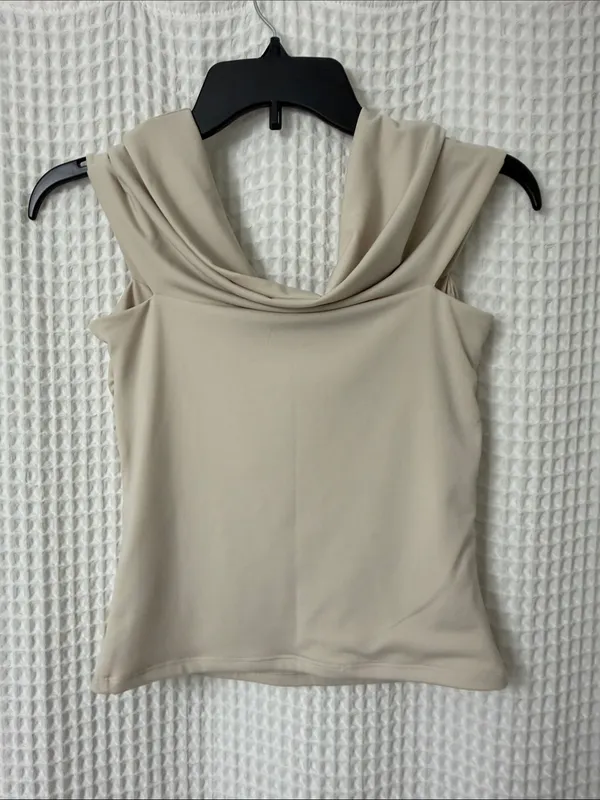 Abercrombie and Fitch Off the Shoulder Twist Top Beige Small - Image 5