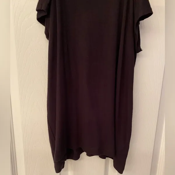 Daydreamer Women’s Black Spaghetti Strap Tank Top Size Medium - Image 4
