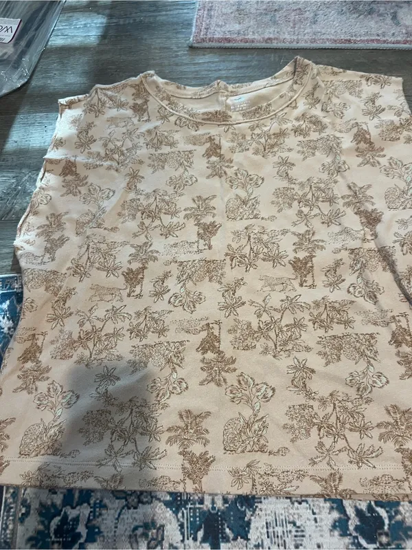 Aerie Women's Beige Floral leopard jungle Print Sleeveless Top - Image 5