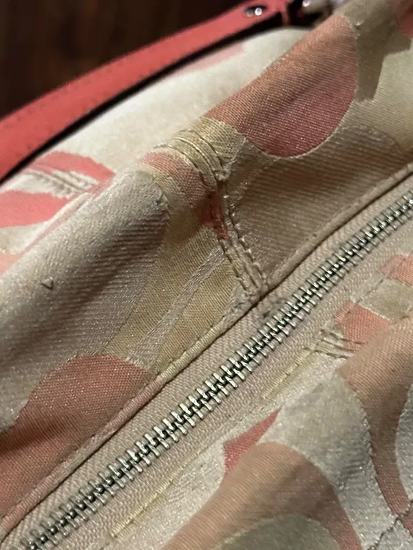 Vintage Y2K Coach Signature Coral Khaki Two Way Shoulder Bag and Matching Wallet - Image 8