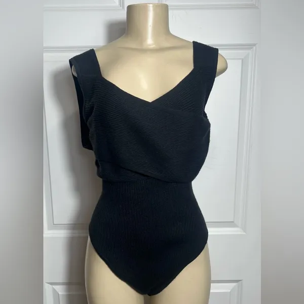 Abercrombie & Fitch Soft A&F Wrap Around Sleeveless Ribbed Knit Sweater Bodysuit - Image 6
