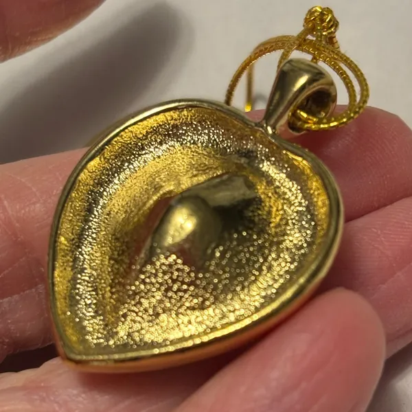 Gold plate Heart Pendant with Austrian Crystal - Image 4
