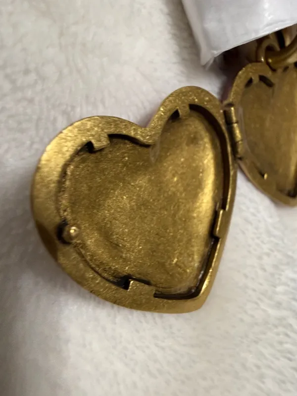 Coach Bow Heart Locket Bag Charm Keychain - Image 11