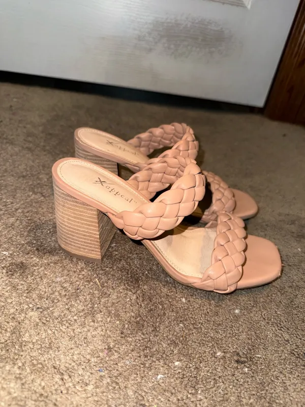 tan chunky heels Pink Size 6.5 - Image 2