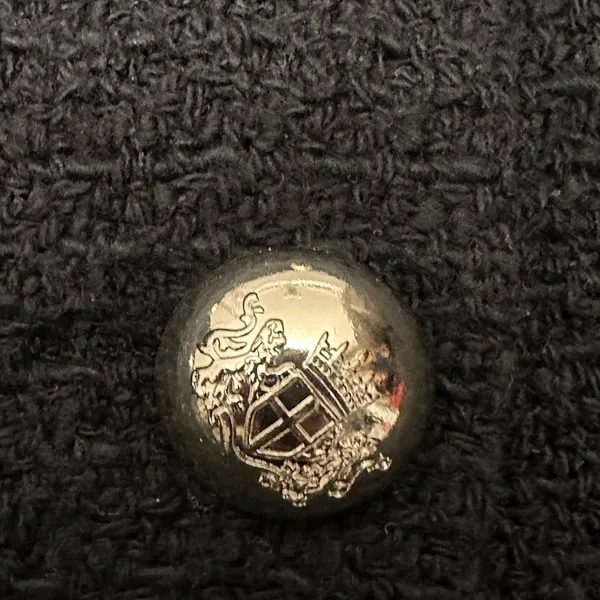 Mango tweed button mini skirt! - Image 6