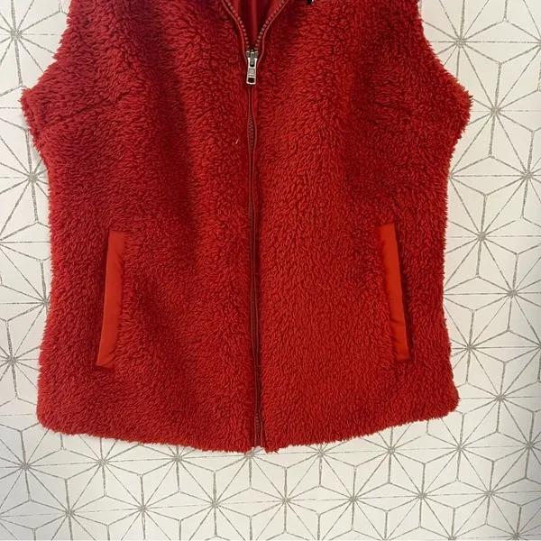 Patagonia Los Gatos Red Vest - Image 3