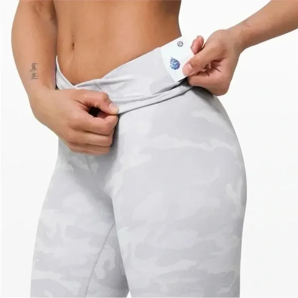 Lululemon Wunder Under High-Rise Tight 25" *Luxtreme Incognito Camo W5CQUS - Image 3