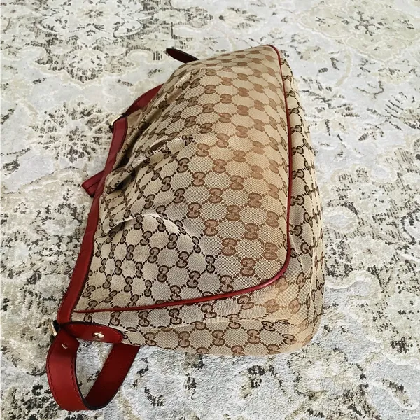 Authentic GUCCI canvas shoulder bag 🔥🔥 - Image 12