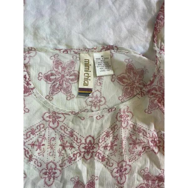Mimi Chica Soho Sharkbite Tunic – Pink Paisley Lace Trim – Size M - Image 5