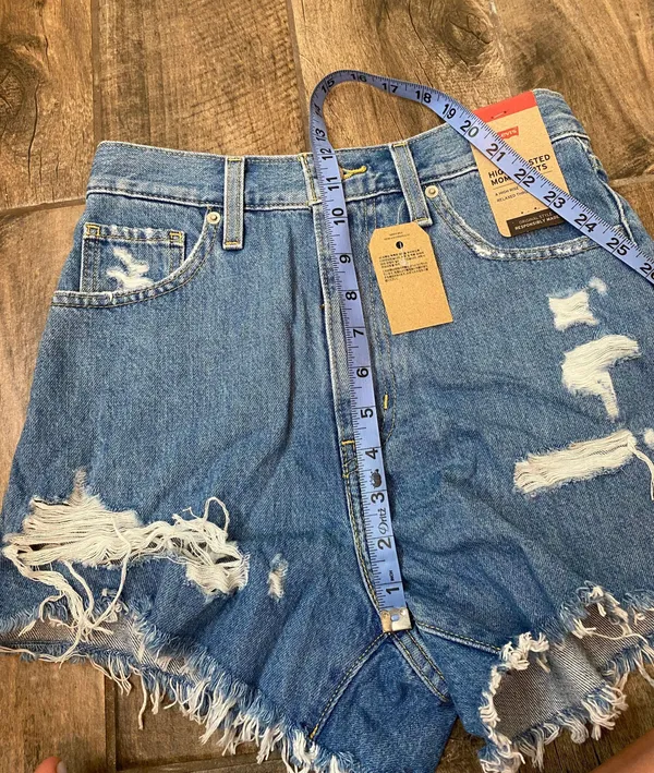 Levi's High Waisted Mom Jean Shorts - Image 8