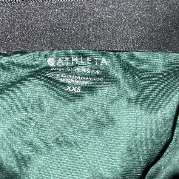 Athleta Interval Run Green Shorts XXS - Image 3