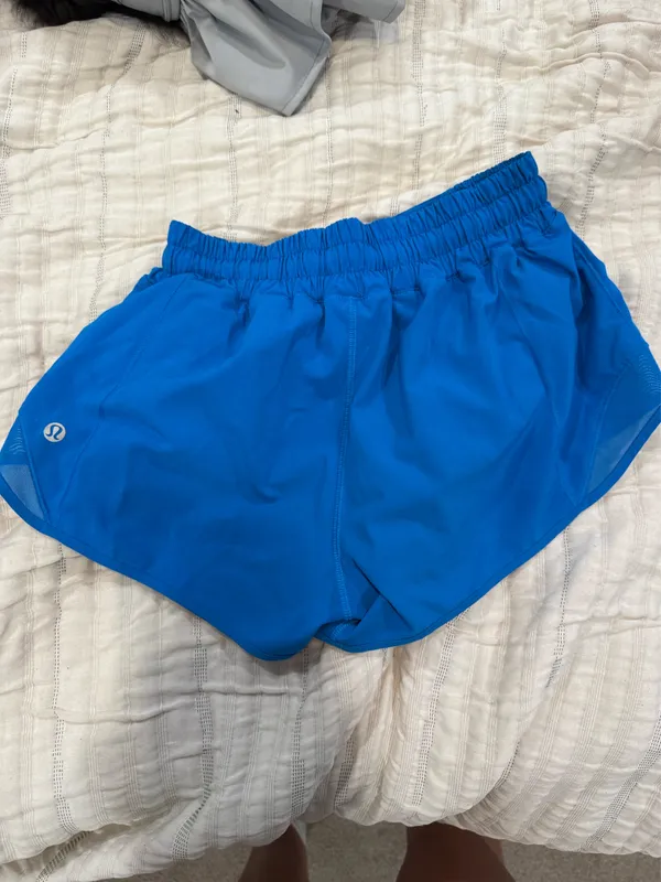Lululemon Hotty Hot Shorts 2.5" Low-Rise - Image 2