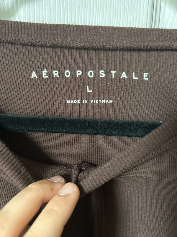 Aeropostale Women’s  Long Sleeve Cropped Top - Image 2