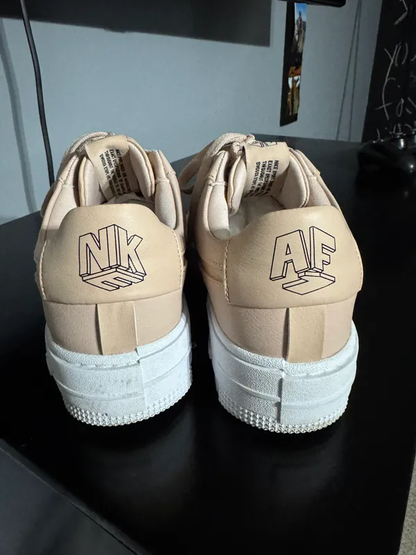 Nike shoes - Image 5