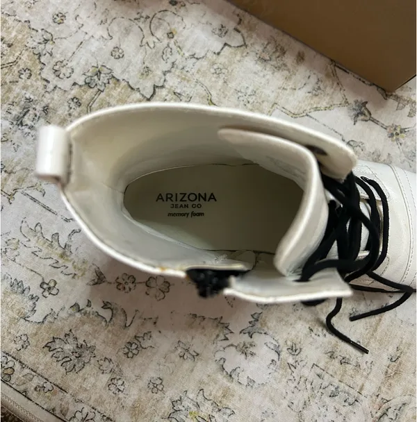 Arizona Jean Company white combat boots - Image 5
