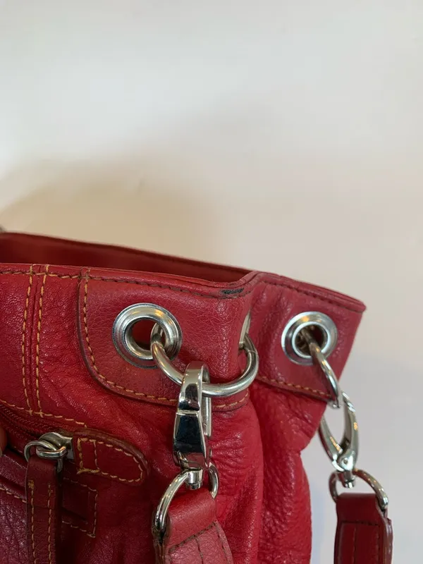 Vintage Y2K Marc Chantal Classic Ruby Red Pebbled Leather Shoulder Bag Purse - Image 7