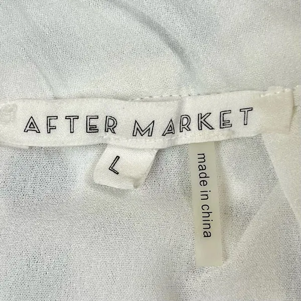 After Market Women’s White Eyelet Mini Skirt Large - Image 4