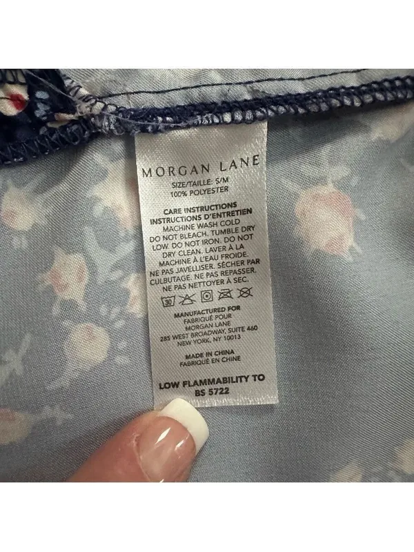 Morgan Lane x FabFitFun Allie Floral Satin Robe Navy Size Small Medium - Image 10