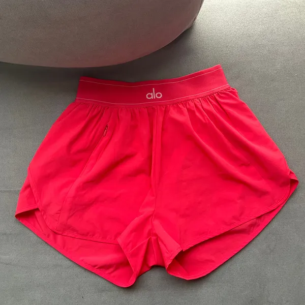 Alo Yoga Match Point Short Candy Red XS - Image 2