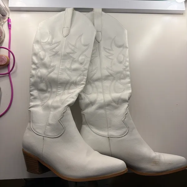 Princess Polly White Cowboy Boots - Image 3
