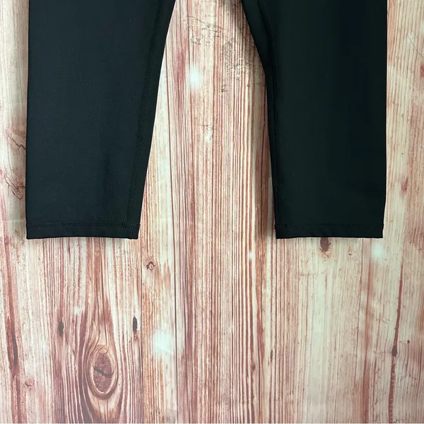 Z By Zella Black Cropped Mid Rise Athletic Leggings Size M - Image 4