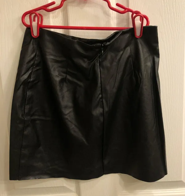 Black Leather Skirt - Image 3