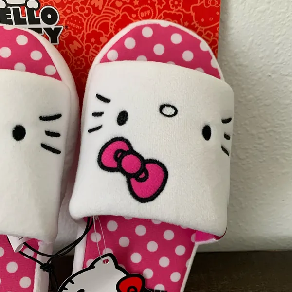 Hello Kitty Slippers Size Small 4-5 SANRIO WOMENS NEW - Image 3