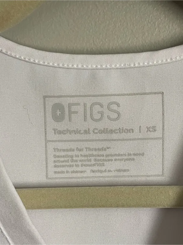 FIGS White V-Neck Scrub Top Sz XS - Image 6