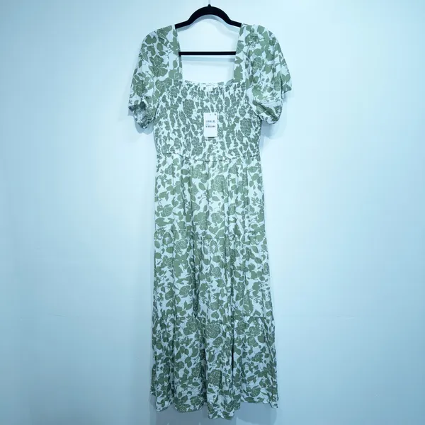 August Sky Olive Green Floral Puff Sleeve Smocked Midi Dress Size Large NWT - Image 2