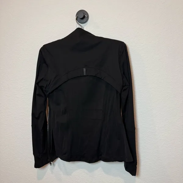 Black Women's Running Jacket with Thumb Holes Size 8 - Image 5