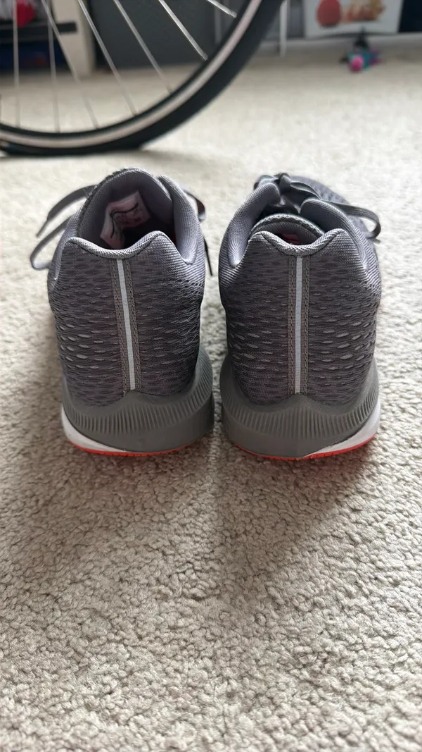 Nike Zoom Winflo 5 Shoes - Image 4