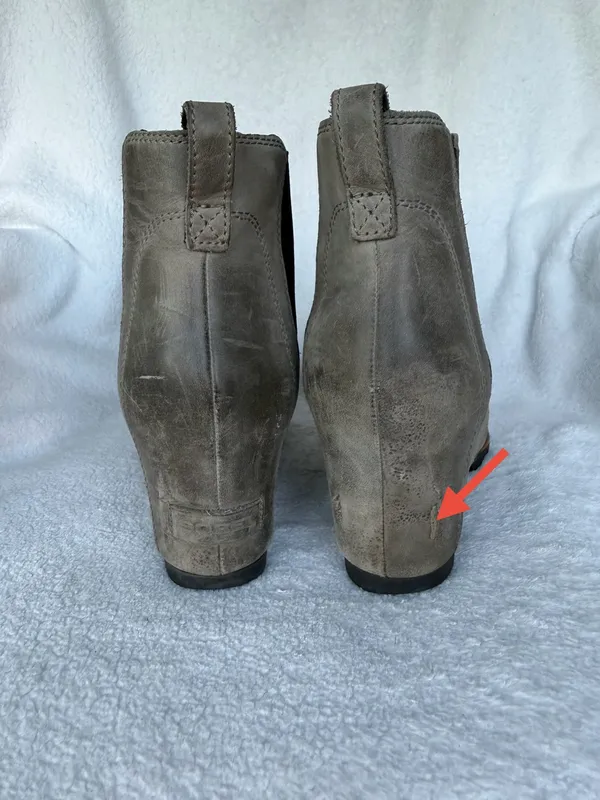 SOREL Joan of Arctic Lea Wedge Olive Green Leather Chelsea Booties Womens US 9 - Image 4